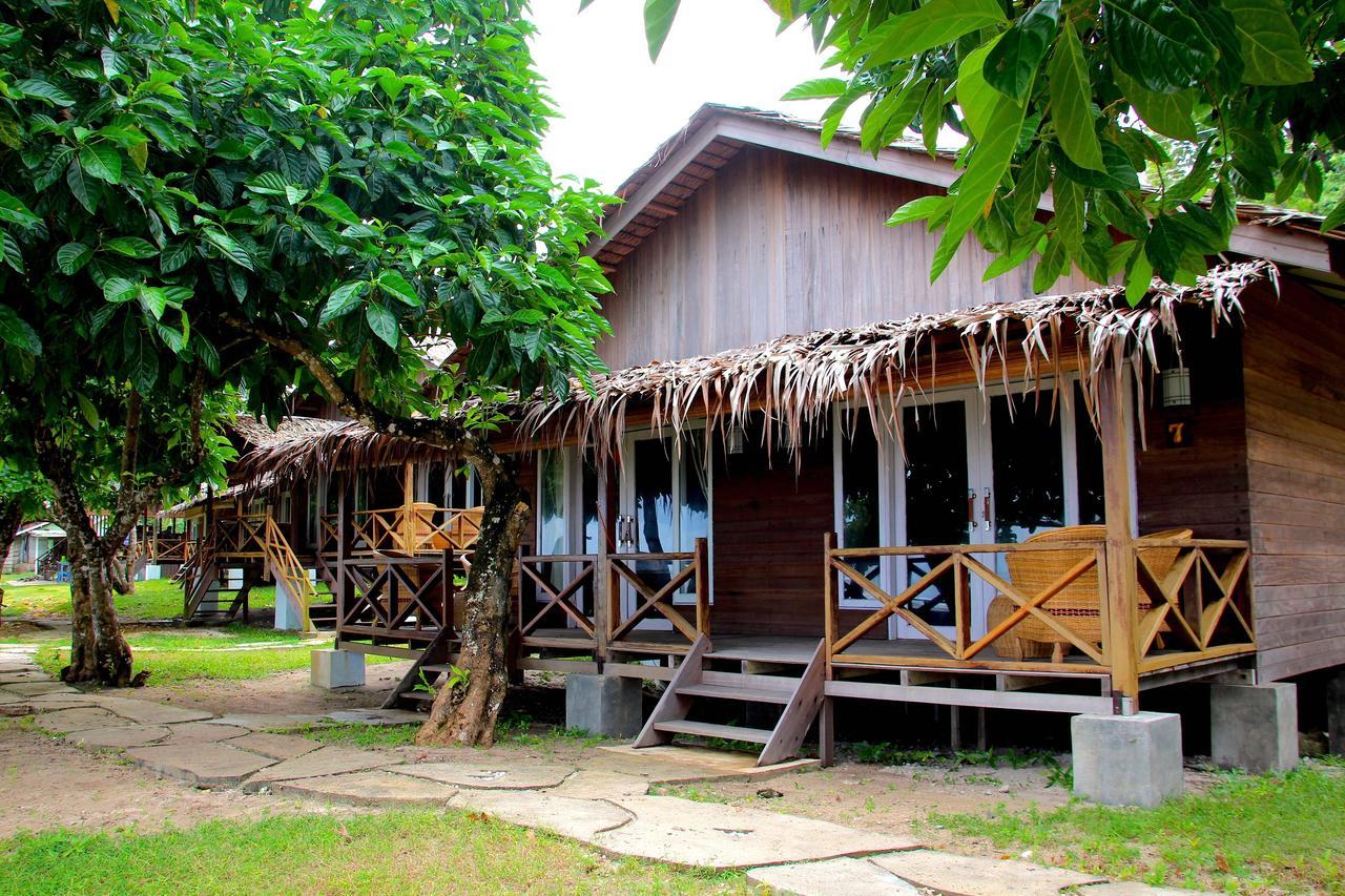 Baturundung Surf Resort Naibos Exterior foto