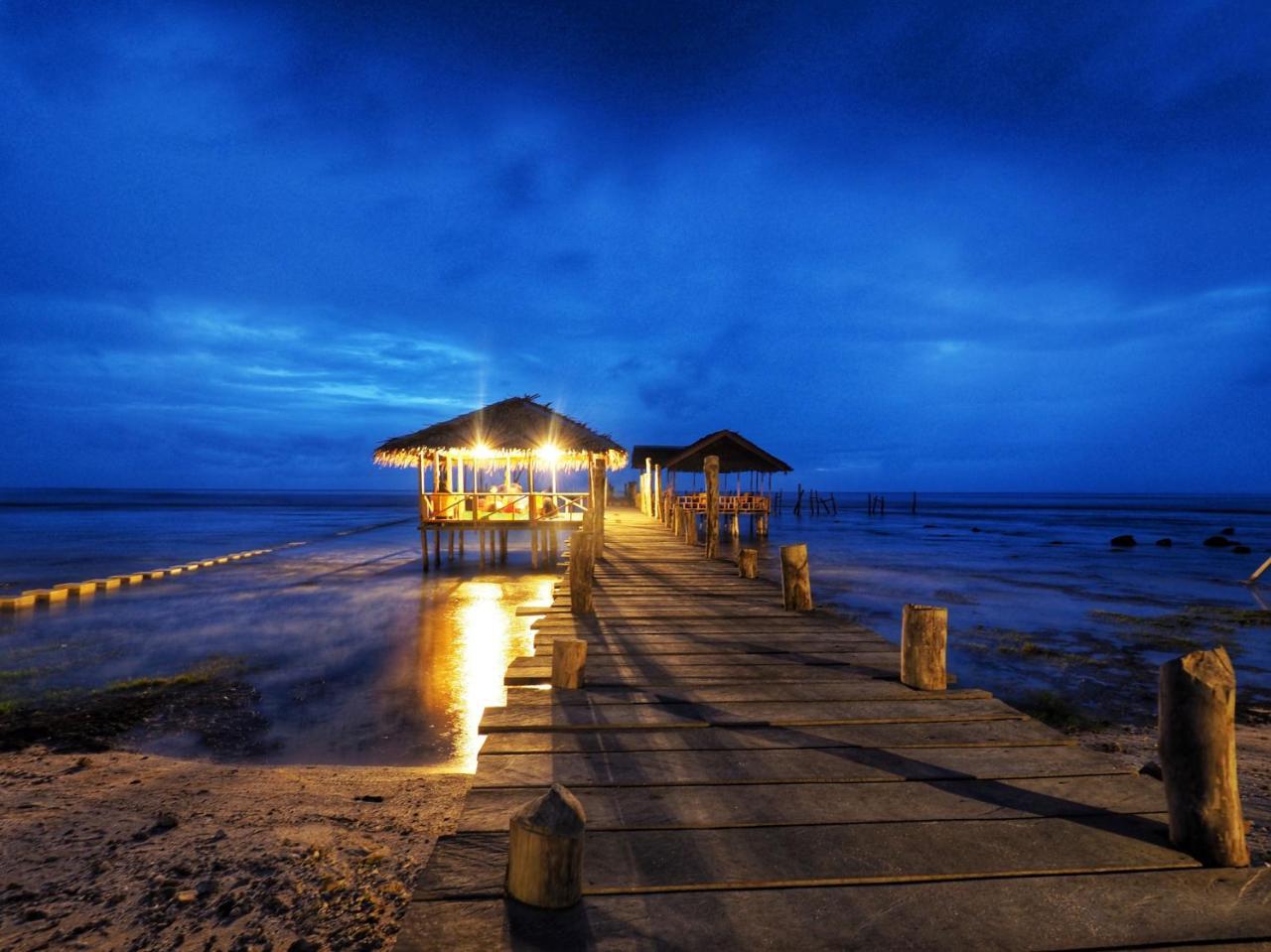 Baturundung Surf Resort Naibos Exterior foto